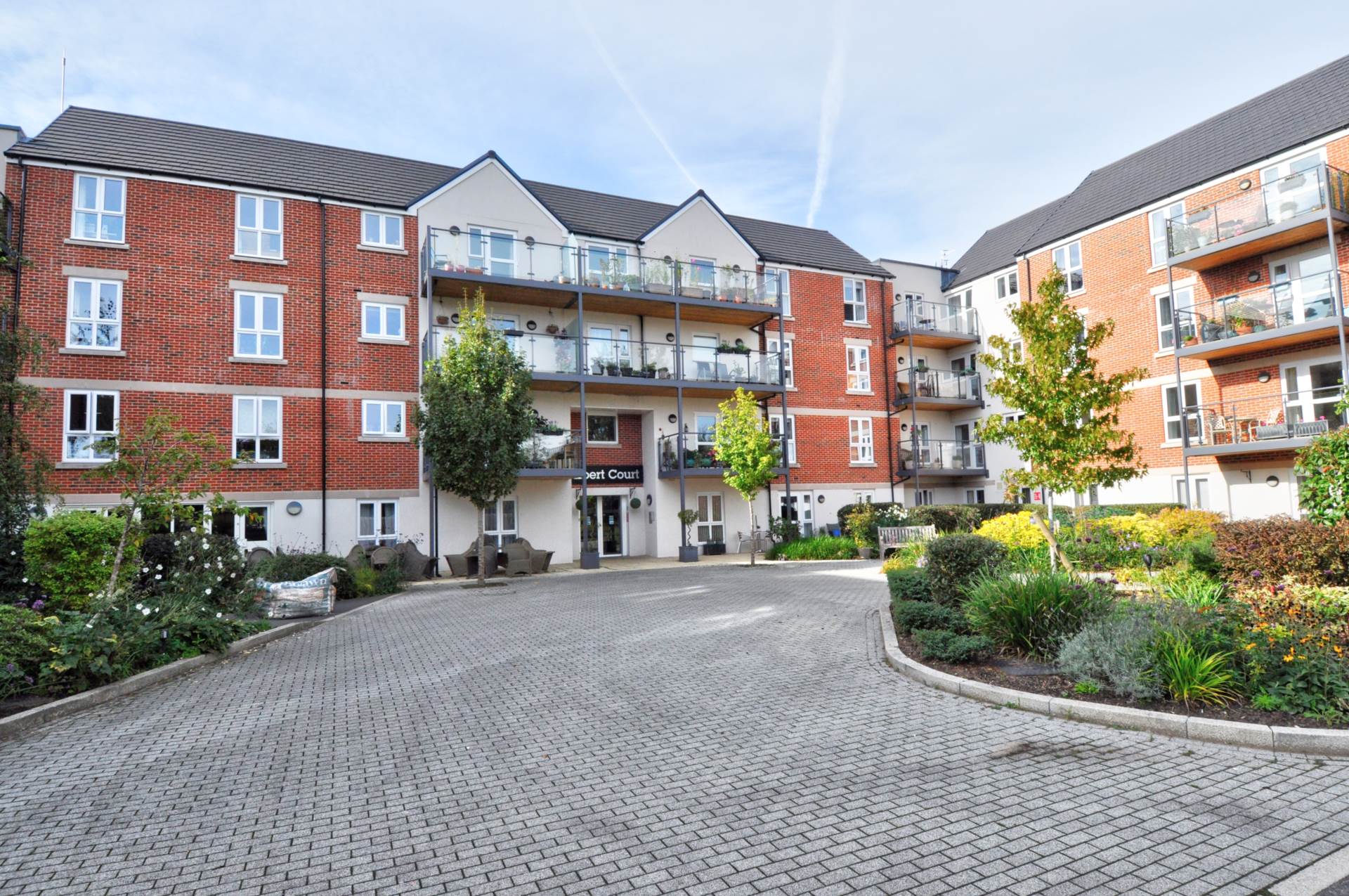 Albert Court, Henley On Thames, Image 10