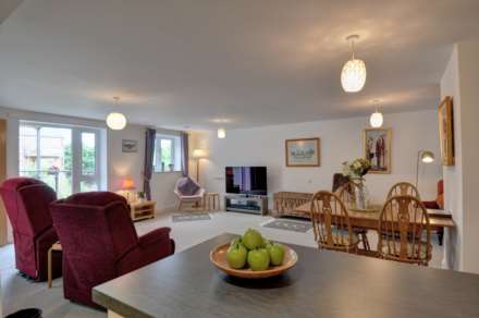 Albert Court, Henley On Thames, Image 1
