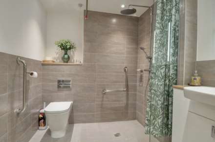 Albert Court, Henley On Thames, Image 8