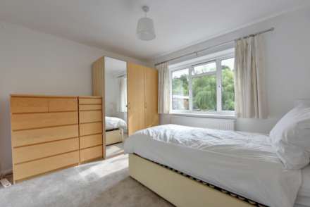 Marlow Bottom, Marlow Bottom, Image 9