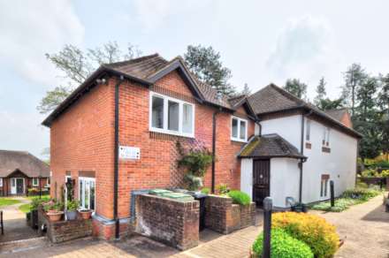 1 Bedroom Apartment, War Memorial Place, Henley On Thames