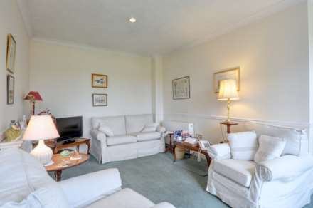 War Memorial Place, Henley On Thames, Image 2