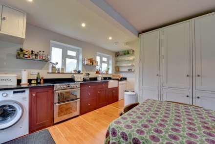 Priest Close, Henley On Thames, Image 2