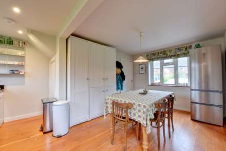 Priest Close, Henley On Thames, Image 3