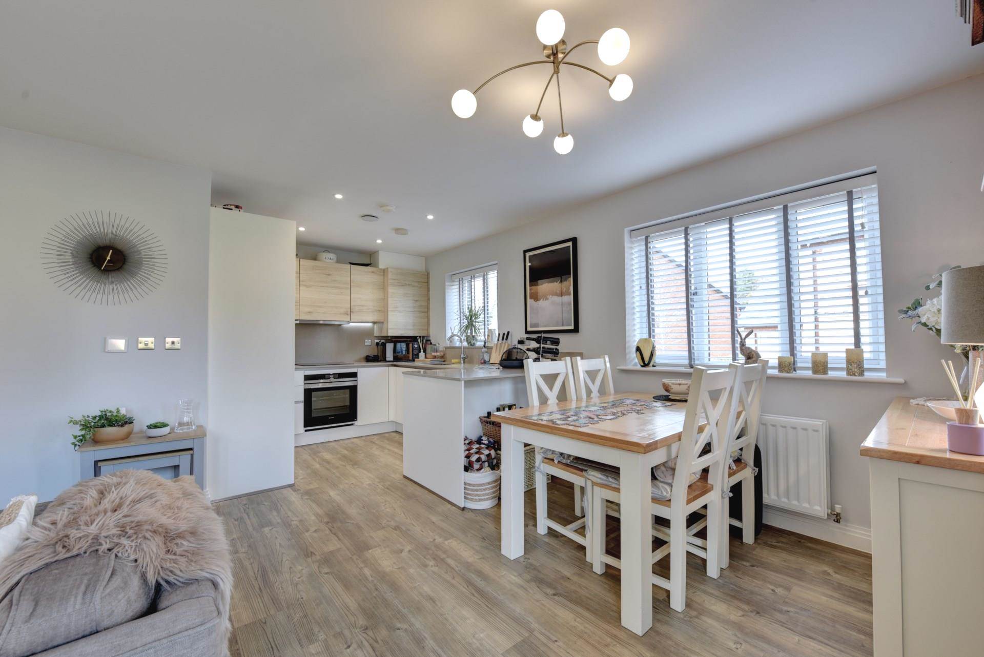 Barnsletts, Highlands Park, Rotherfield Greys, Image 5