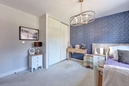 Barnsletts, Highlands Park, Rotherfield Greys, Image 10