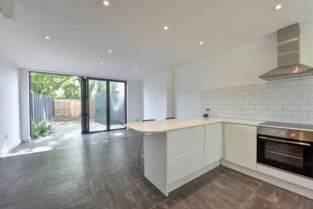 Upton Close, Henley On Thames, Image 2