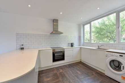 Upton Close, Henley On Thames, Image 3