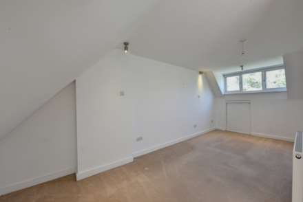 Upton Close, Henley On Thames, Image 9
