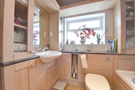 Gainsborough Crescent, Henley On Thames, Image 9