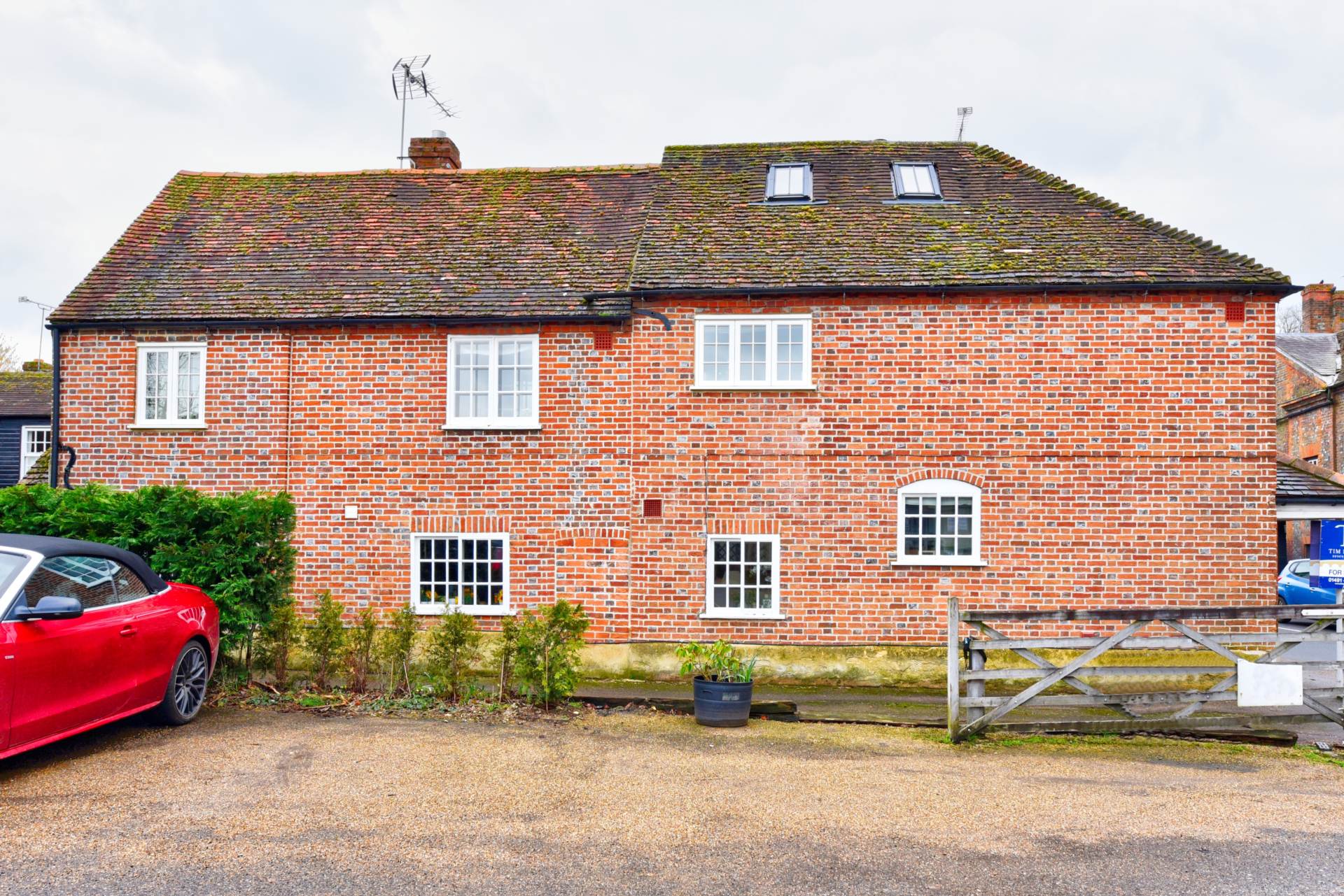 High Street, Nettlebed, Image 1
