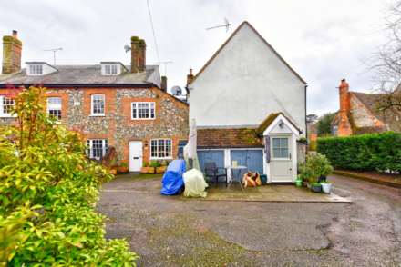 High Street, Nettlebed, Image 16