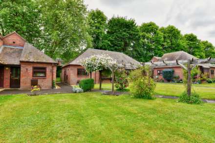 Bowling Court, Henley On Thames, Image 11