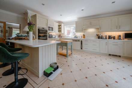 Mill Lane, Hurley, Image 9