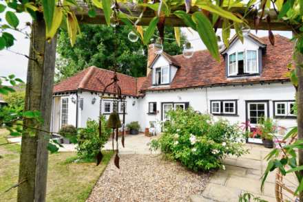 Stoke Row Road, Henley On Thames, Image 14