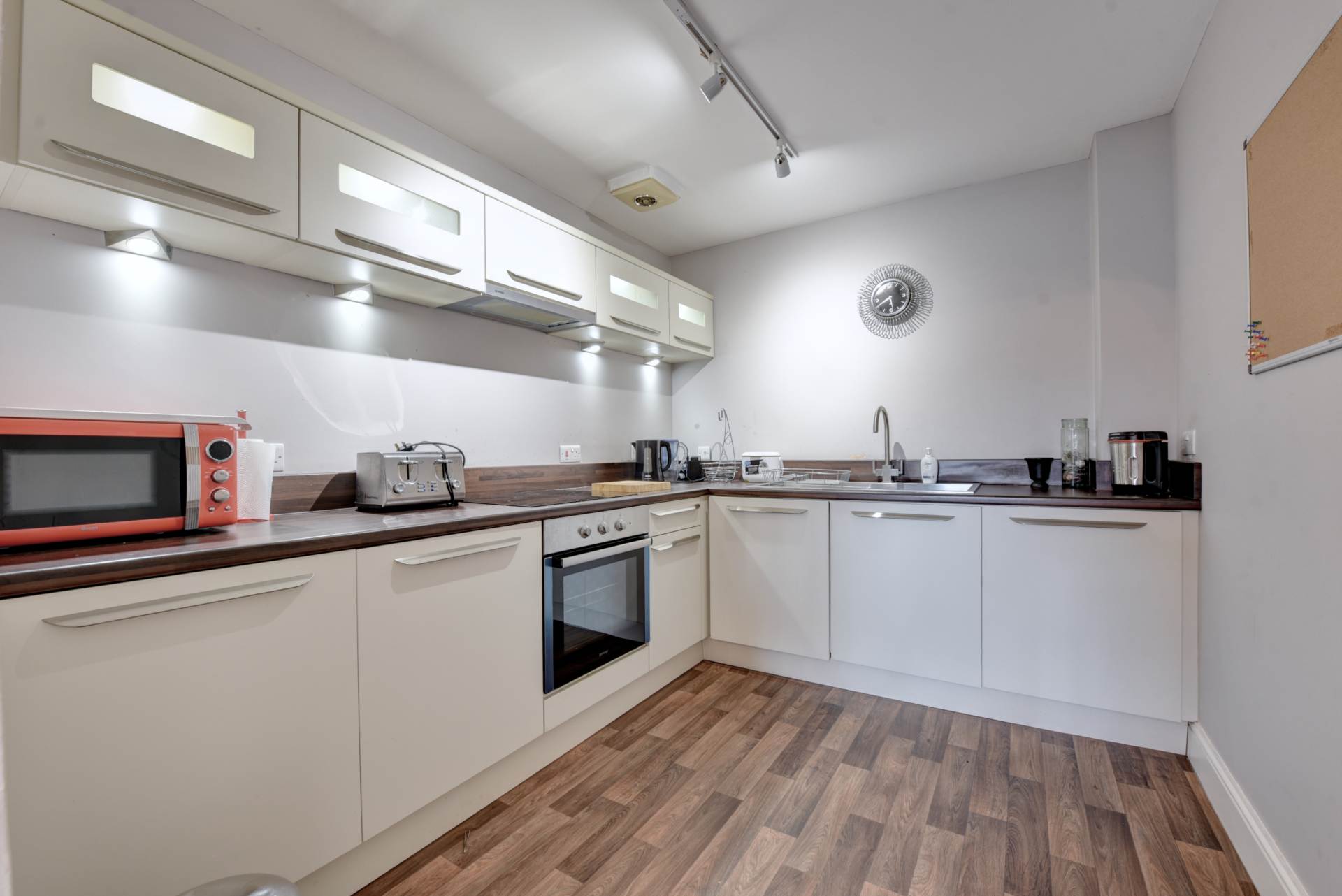 Victoria Court, Henley On Thames, Image 2