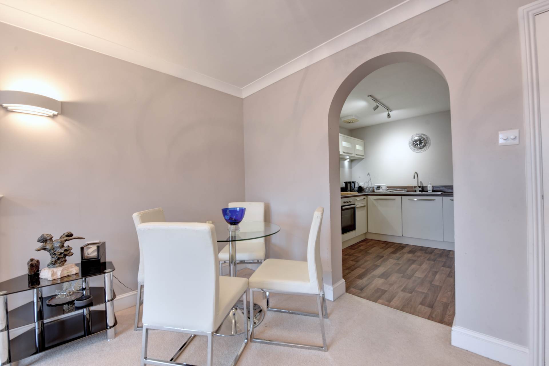 Victoria Court, Henley On Thames, Image 5