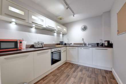 Victoria Court, Henley On Thames, Image 2