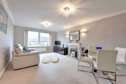 Victoria Court, Henley On Thames, Image 3