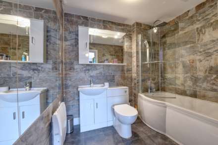 Victoria Court, Henley On Thames, Image 7