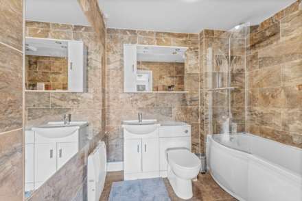 Victoria Court, Henley On Thames, Image 9