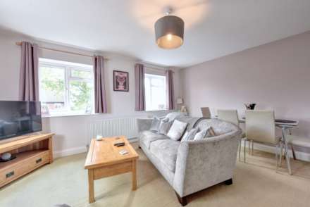 Whyteladyes Lane, Maidenhead, Image 3
