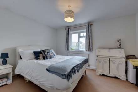 Whyteladyes Lane, Maidenhead, Image 5
