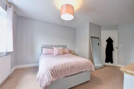 Whyteladyes Lane, Maidenhead, Image 6