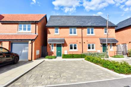 3 Bedroom Semi-Detached, Berren Dean, Henley On Thames