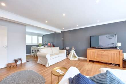 Rookery Court, Marlow, Image 3