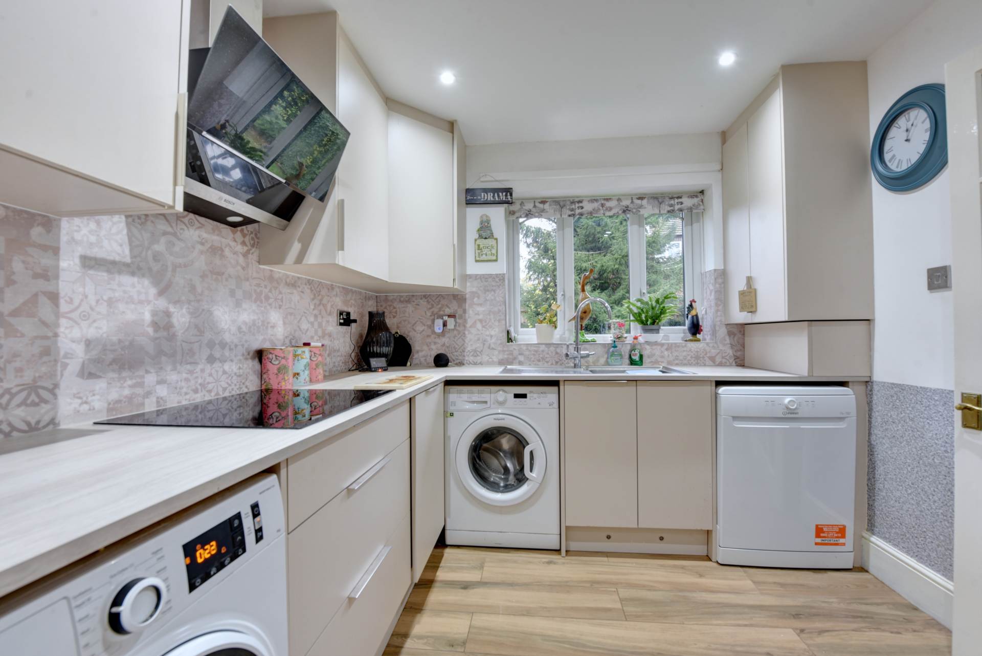 Sherwood Gardens, Henley On Thames, Image 3