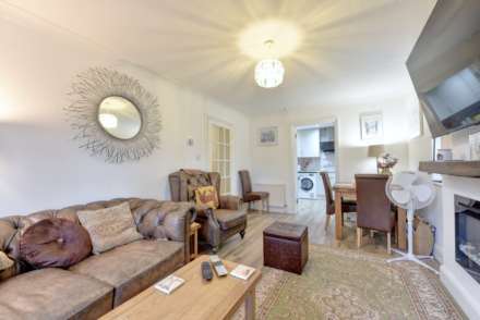 Sherwood Gardens, Henley On Thames, Image 5