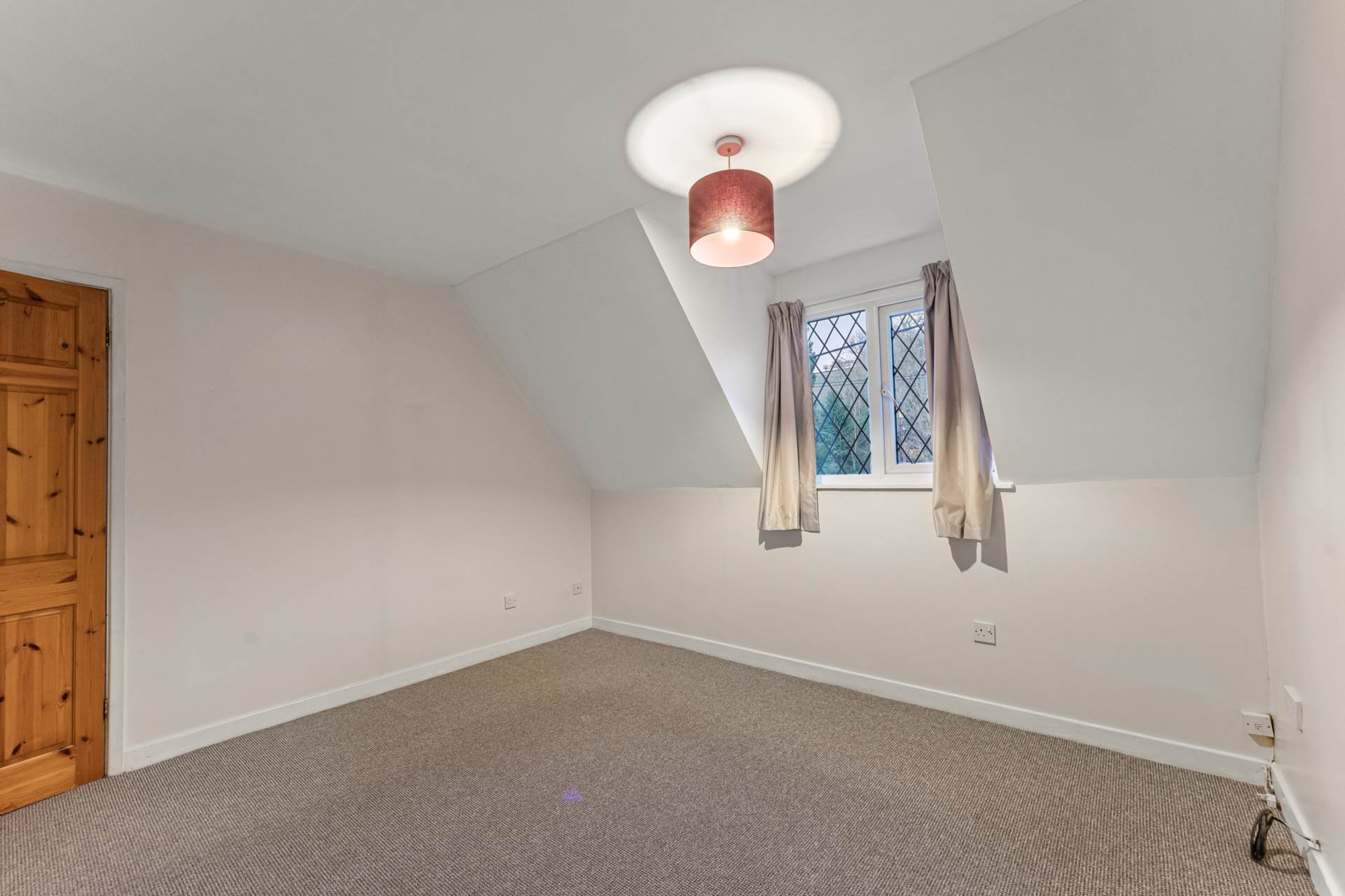 Mundaydean Lane, Marlow, Image 15