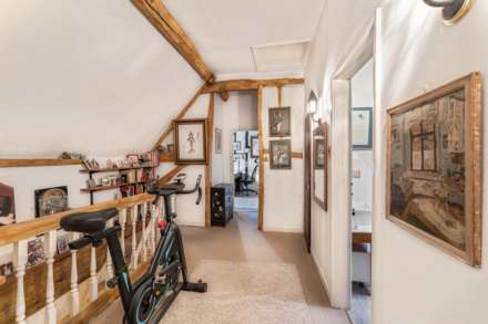 Mundaydean Lane, Marlow, Image 6