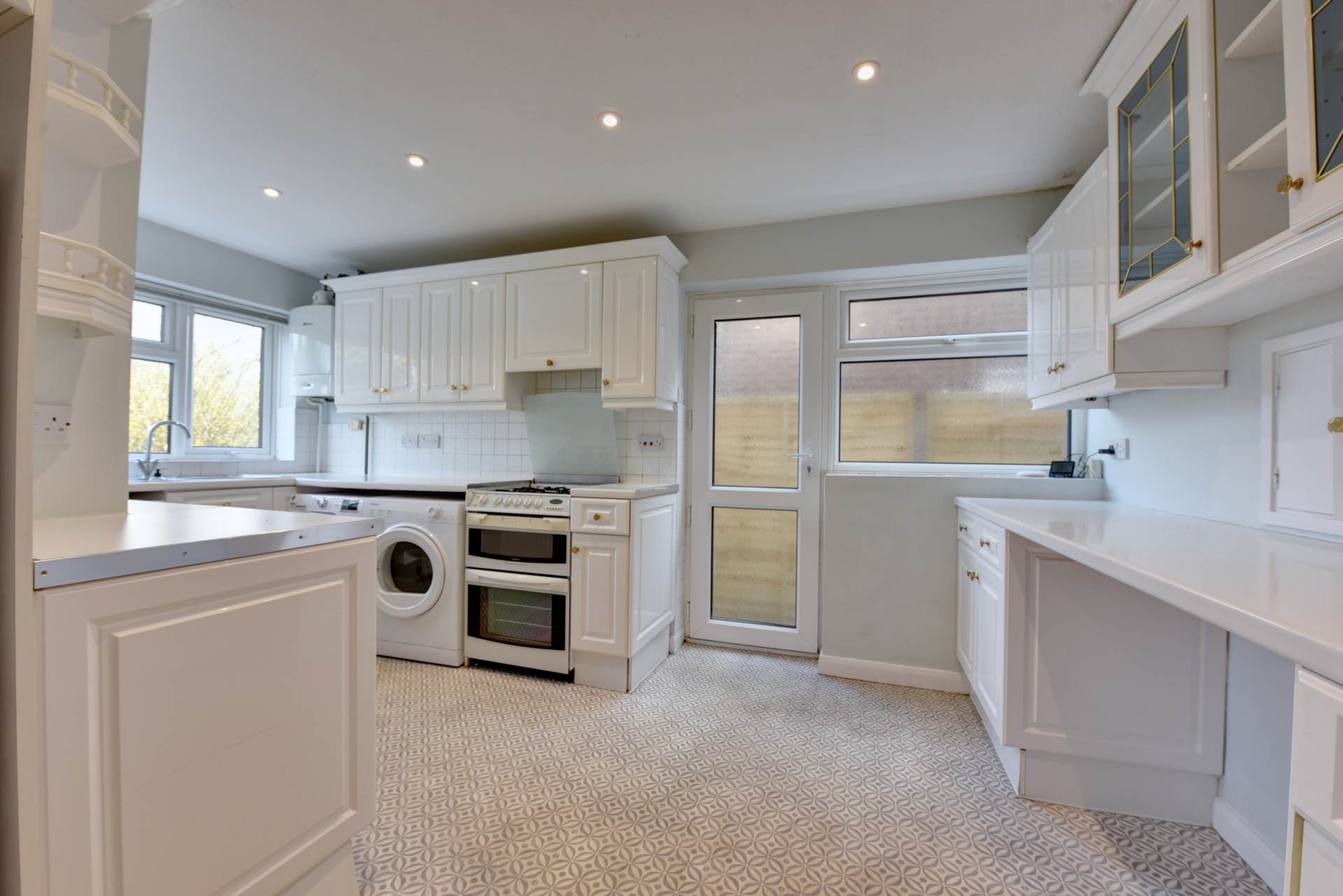 Badgers Walk, Shiplake, Image 2