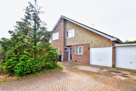 Property For Sale Badgers Walk, Shiplake, Henley On Thames