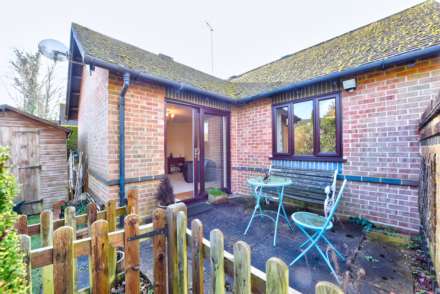 Sherwood Gardens, Henley On Thames, Image 9