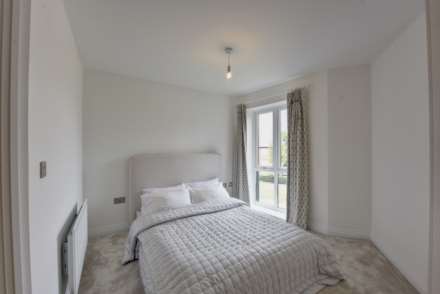 Highlands Park, Henley On Thames, Image 6