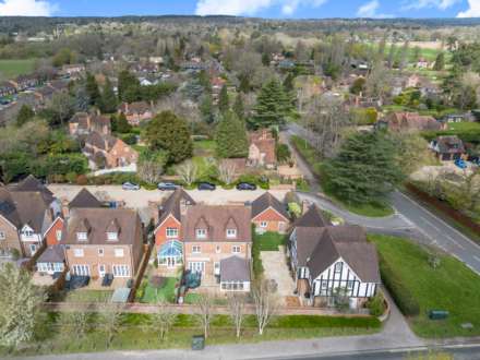 East Arms Place, Hurley, Image 19