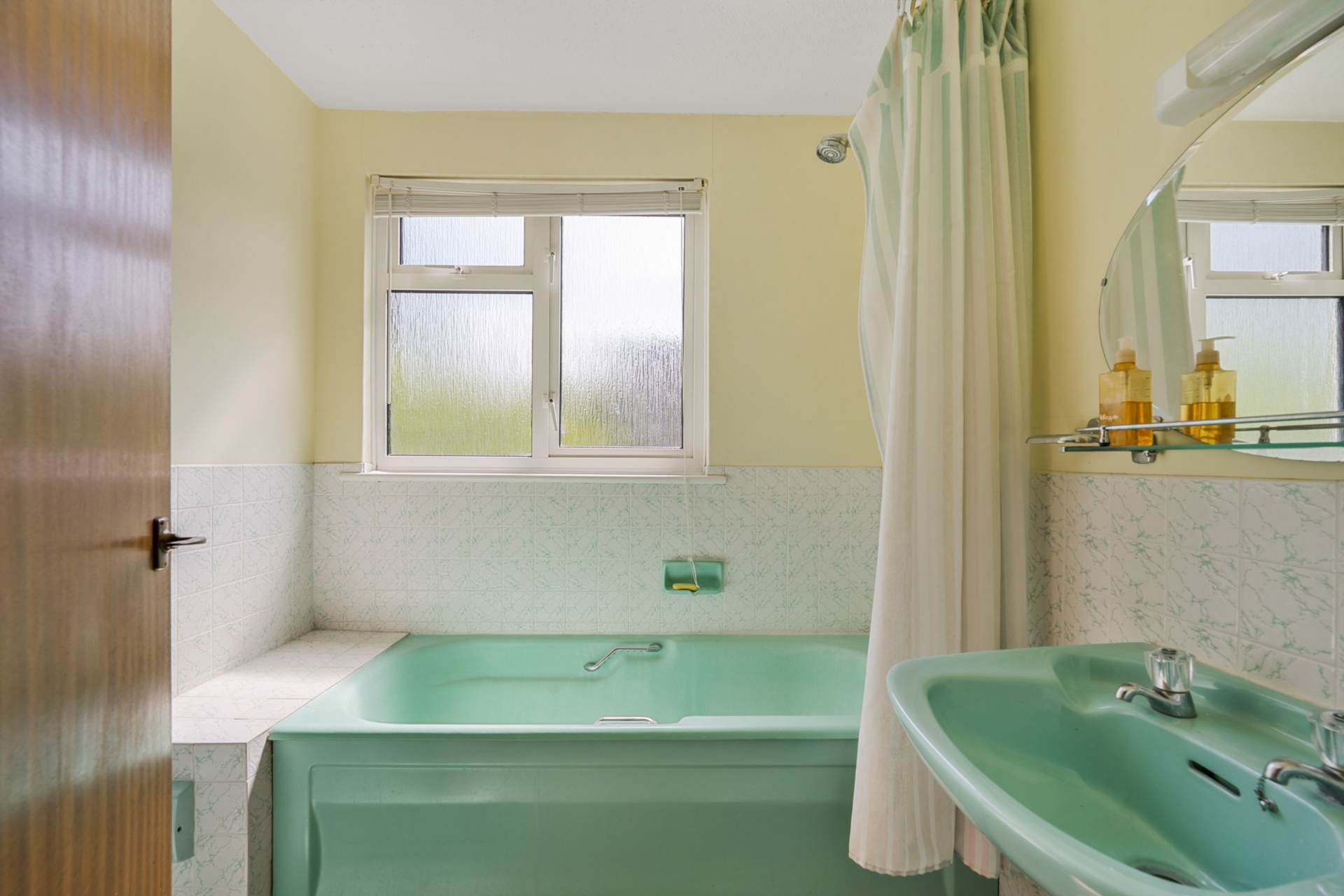 Orchard Close, Shiplake Cross, Image 8