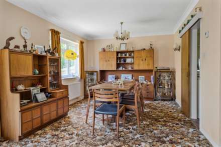 Orchard Close, Shiplake Cross, Image 4