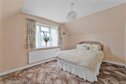 Orchard Close, Shiplake Cross, Image 7