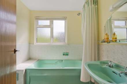 Orchard Close, Shiplake Cross, Image 8