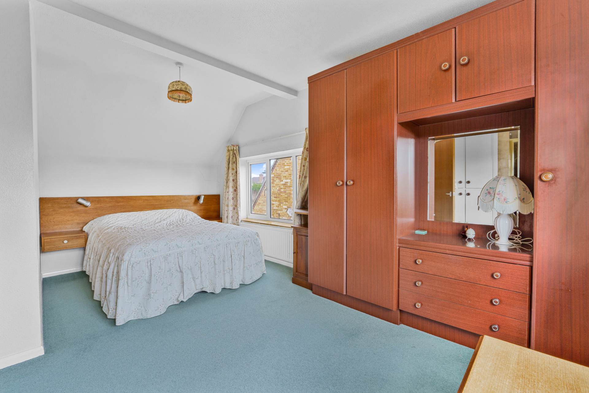 Hendons Way, Holyport, Image 9