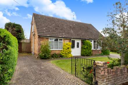 Hendons Way, Holyport