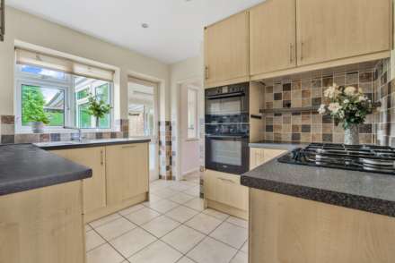 Hendons Way, Holyport, Image 5