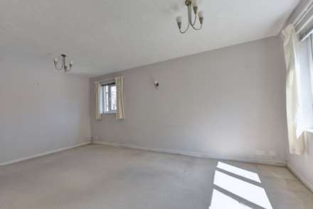 Tilebarn Close, Henley On Thames, Image 4