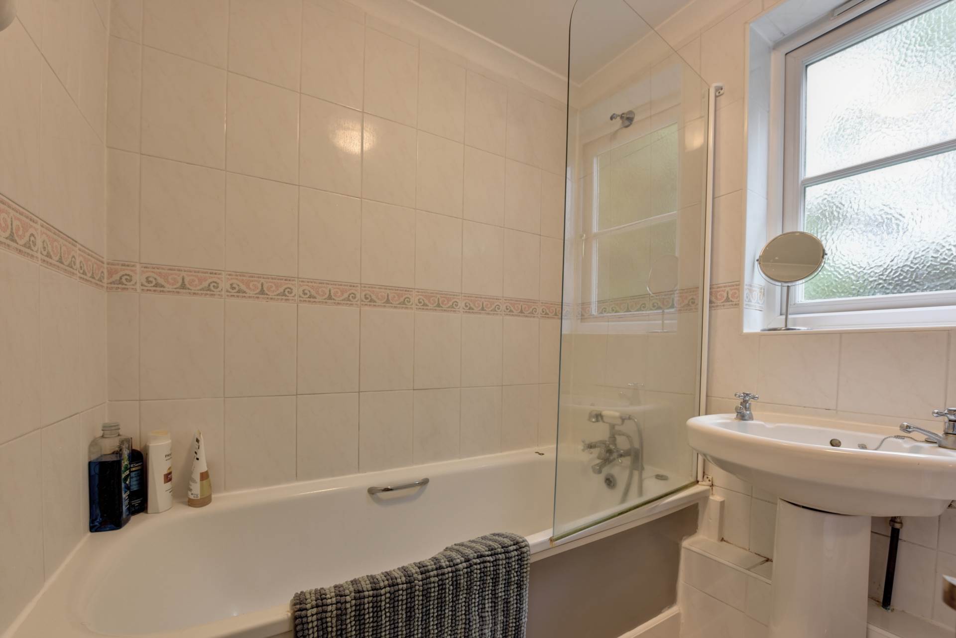 Newtown Gardens, Henley-On-Thames, Image 8