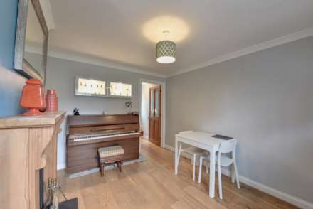 Newtown Gardens, Henley-On-Thames, Image 7