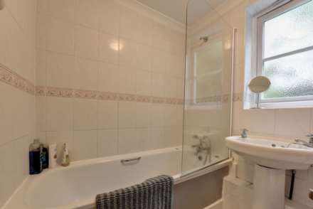 Newtown Gardens, Henley-On-Thames, Image 8